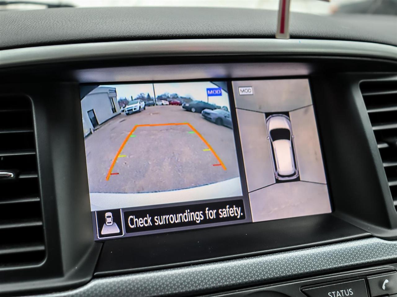 2018 Nissan Pathfinder  Photo