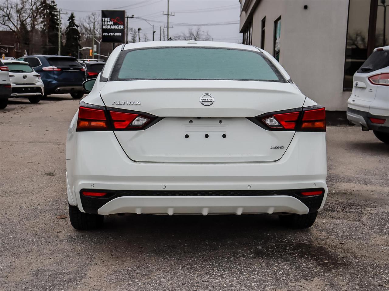 2021 Nissan Altima  Photo
