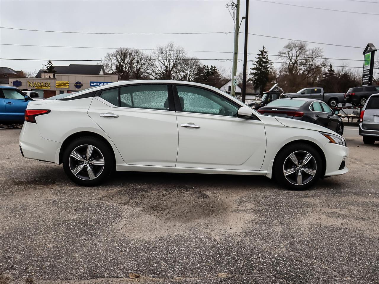2021 Nissan Altima  Photo