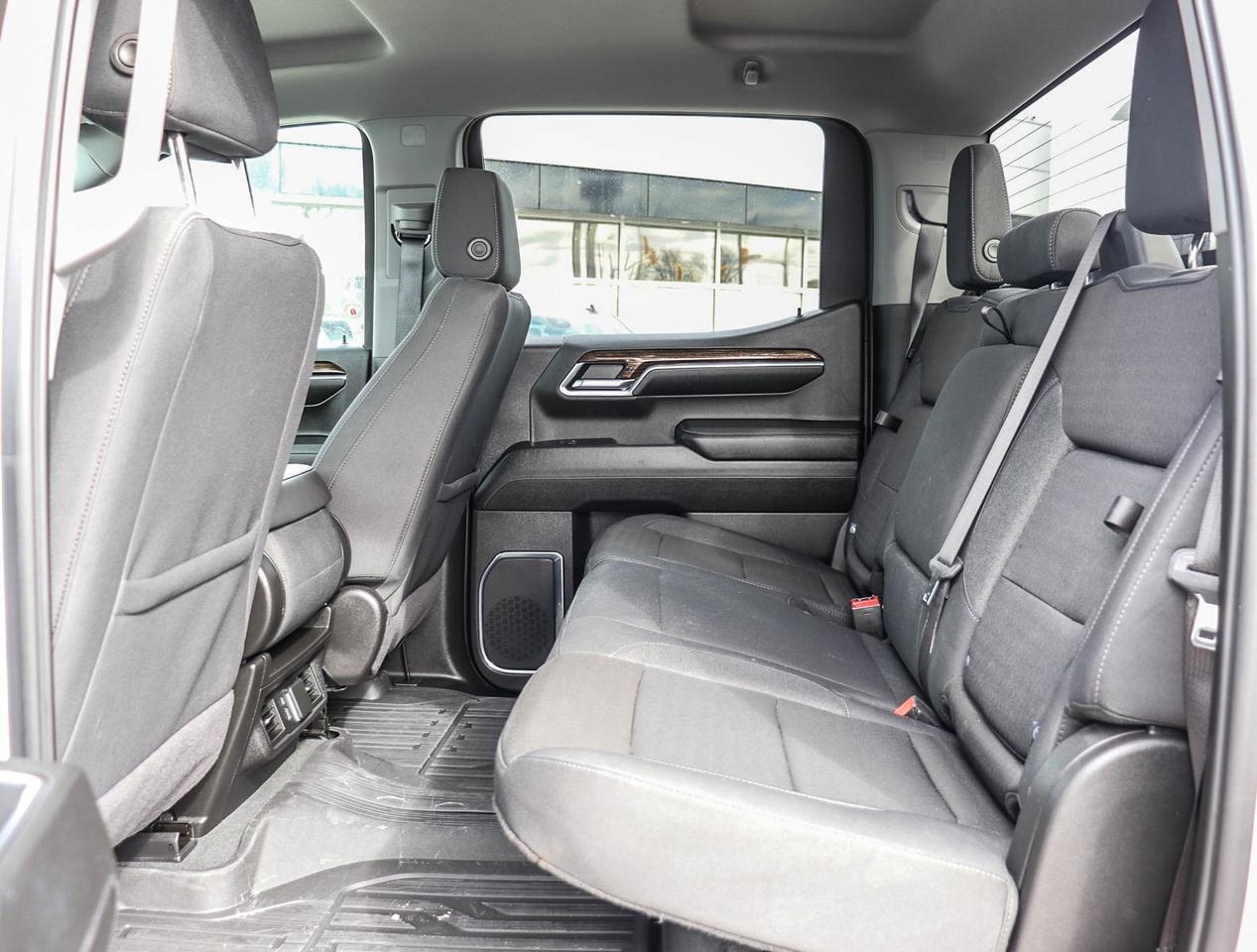 2024 GMC Sierra 1500 ELEVATION Photo