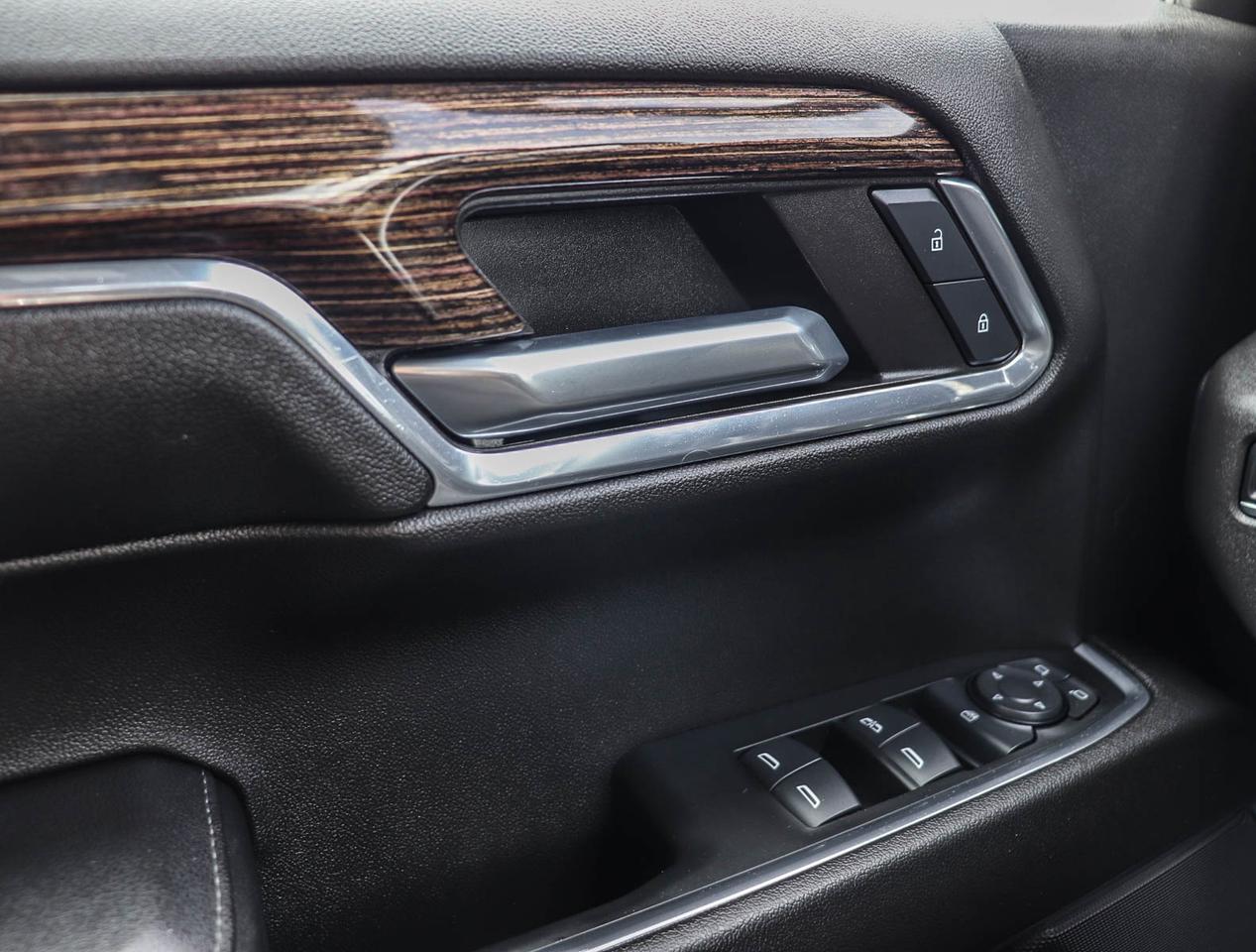 2024 GMC Sierra 1500 ELEVATION Photo