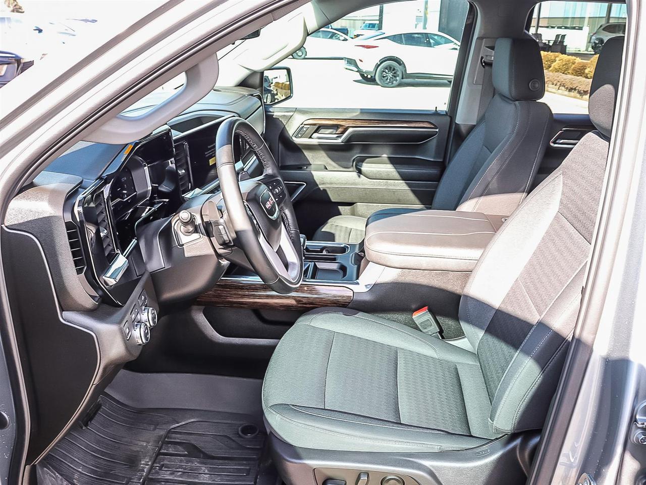 2023 GMC Sierra 1500 ELEVATION Photo