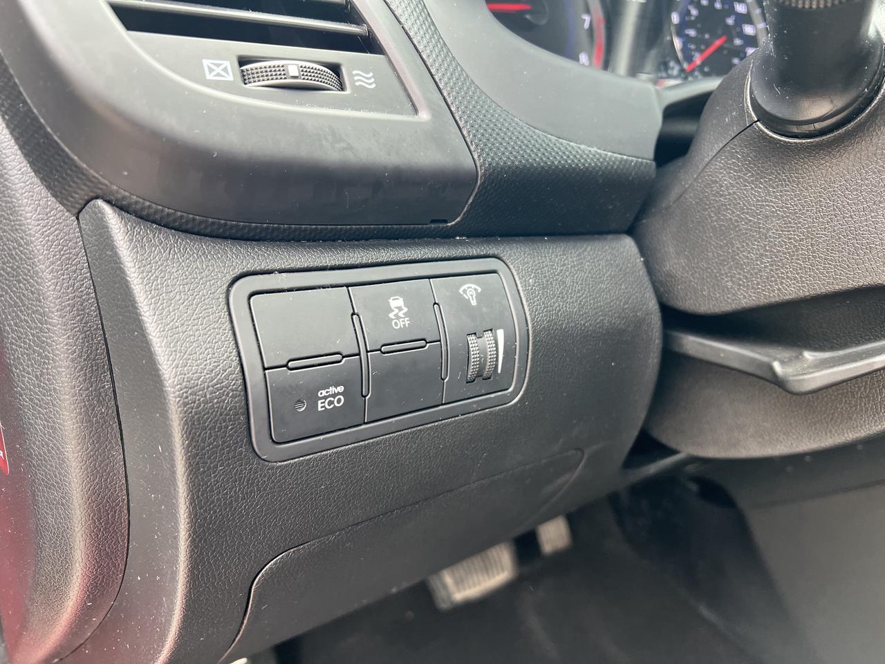 2017 Hyundai Accent SE Photo