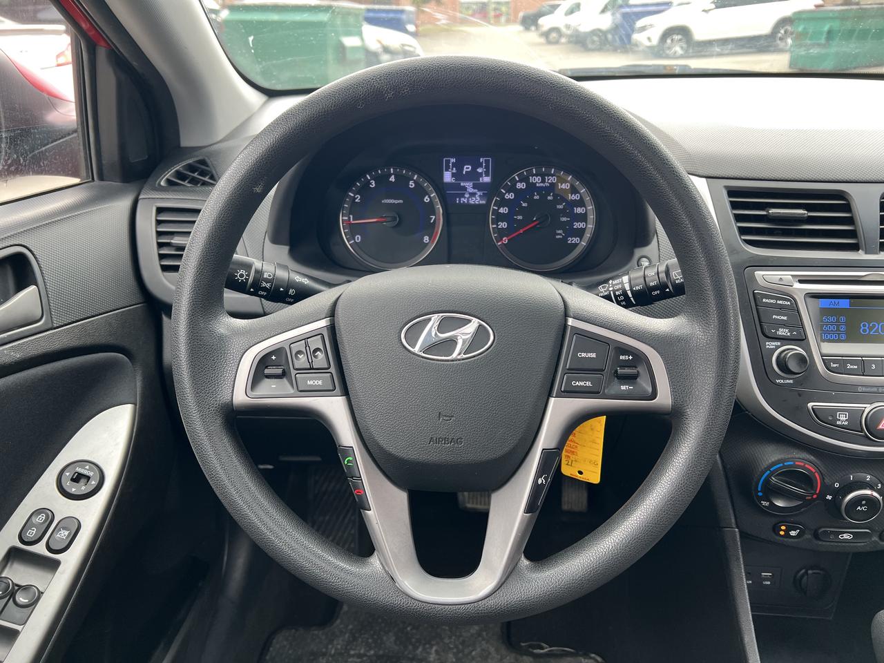 2017 Hyundai Accent SE Photo