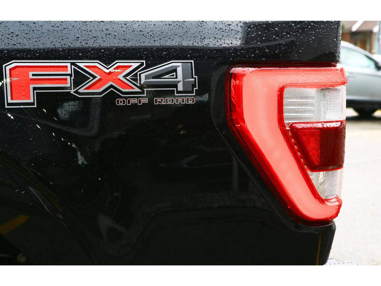 2022 Ford F-150 Lariat SuperCrew 4X4 Panoramic Roof | FX4 | Power Tail Gate | 360 Camera Photo