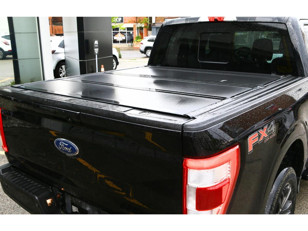 2022 Ford F-150 Lariat SuperCrew 4X4 Panoramic Roof | FX4 | Power Tail Gate | 360 Camera Photo