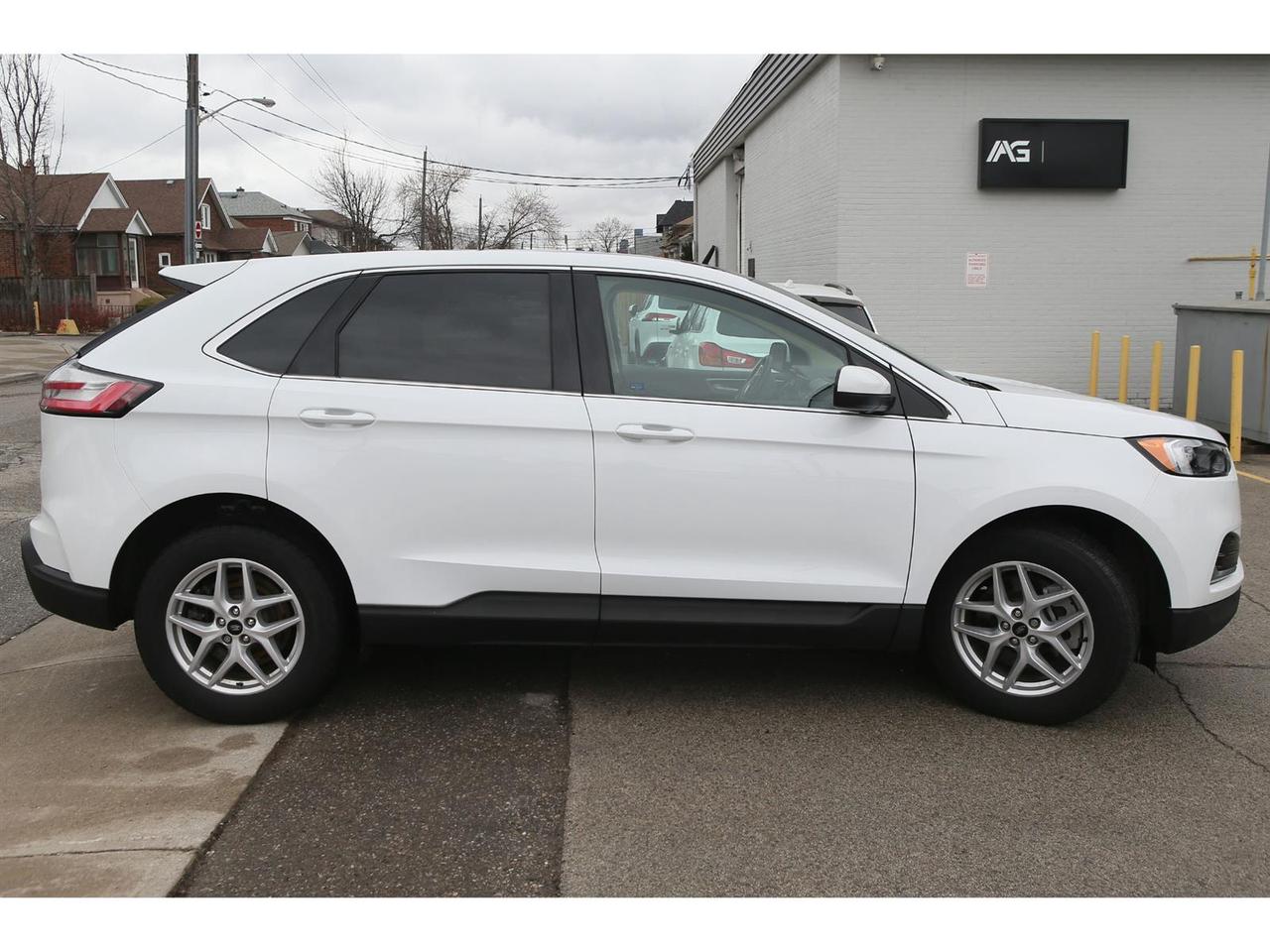 2024 Ford Edge SEL -AWD | Panoramic Roof | Cold Weather Pkg | ActiveX Seating Material Photo