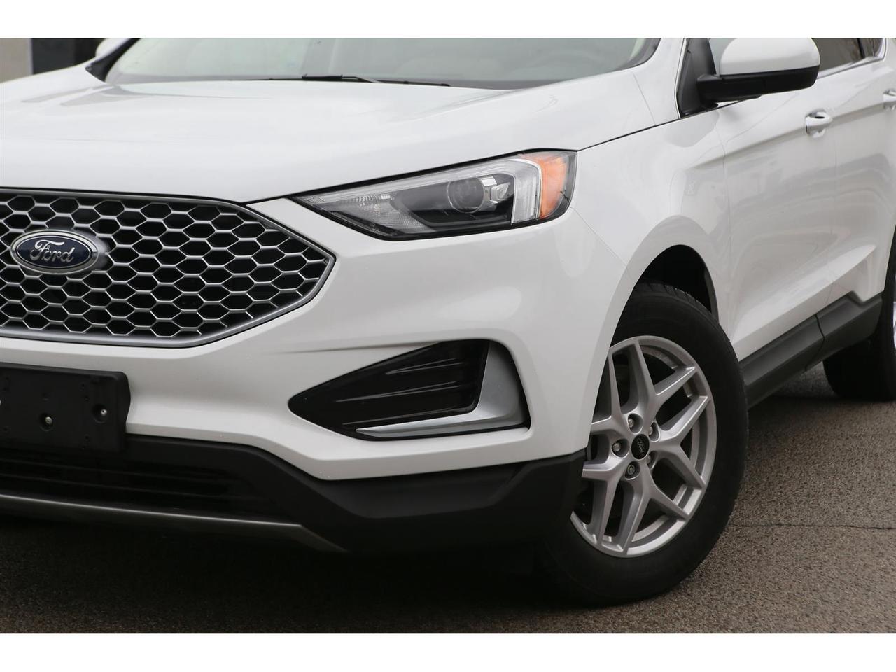 2024 Ford Edge SEL -AWD | Panoramic Roof | Cold Weather Pkg | ActiveX Seating Material Photo