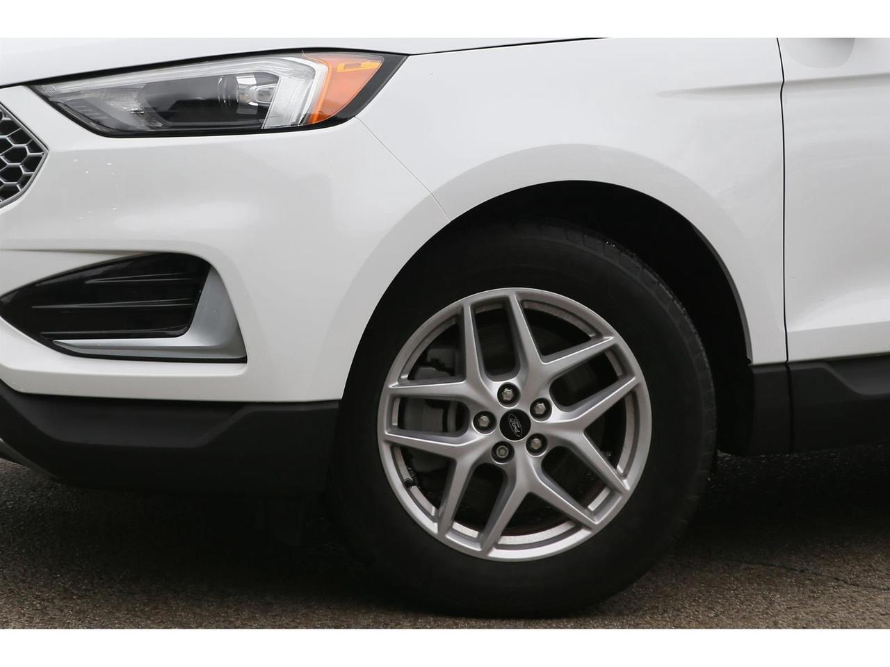 2024 Ford Edge SEL -AWD | Panoramic Roof | Cold Weather Pkg | ActiveX Seating Material Photo