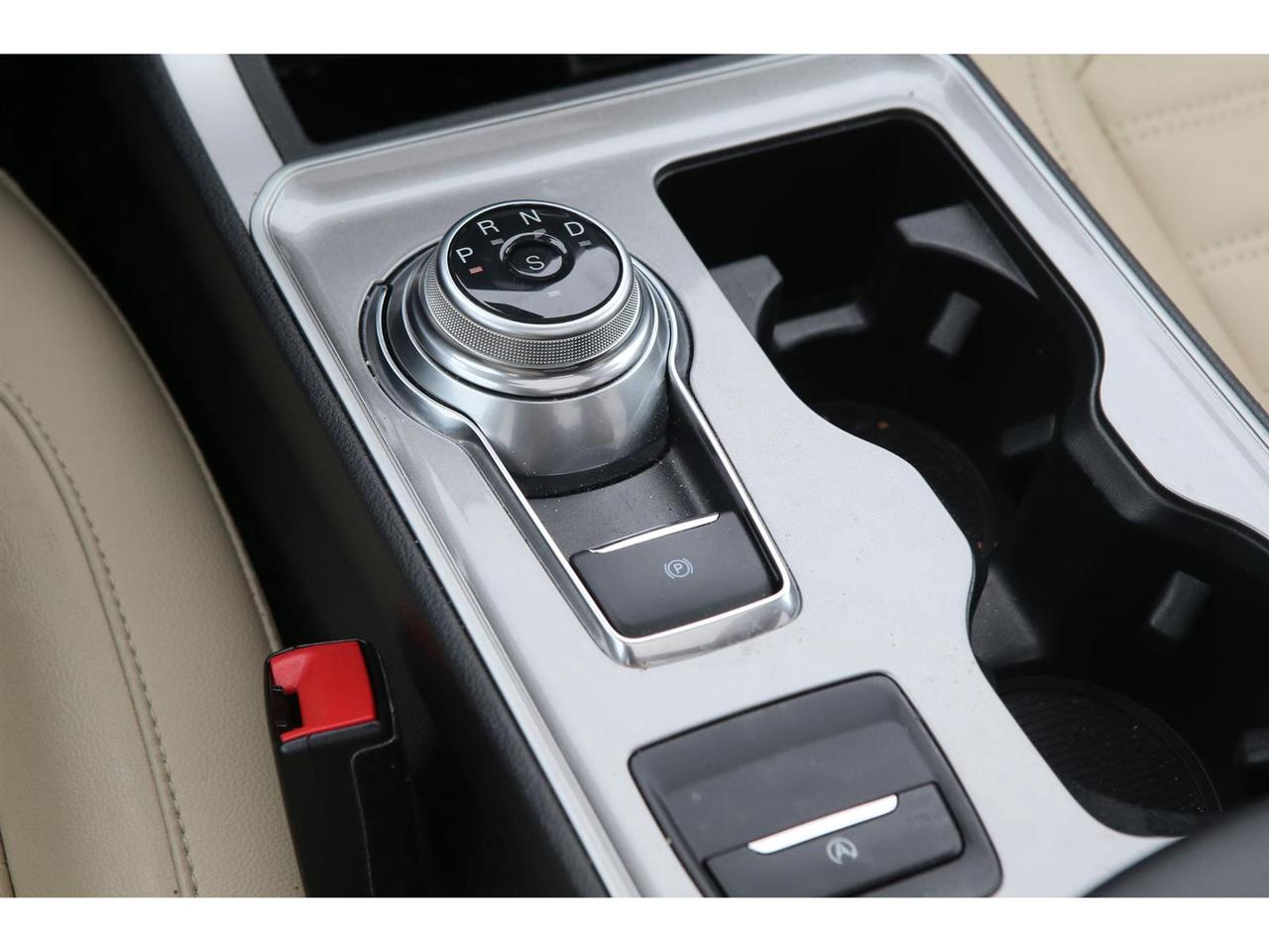 2024 Ford Edge SEL -AWD | Panoramic Roof | Cold Weather Pkg | ActiveX Seating Material Photo