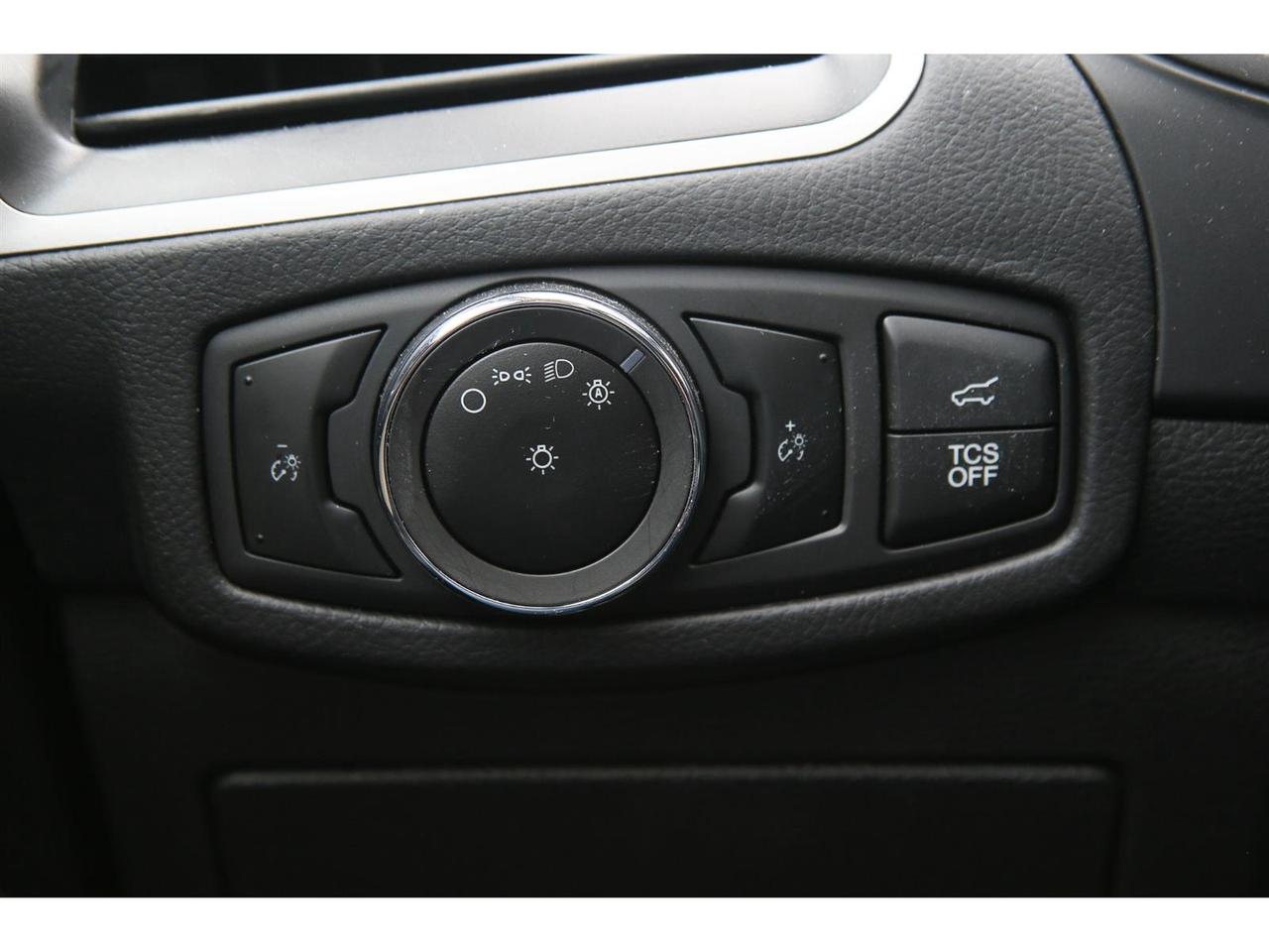 2024 Ford Edge SEL -AWD | Panoramic Roof | Cold Weather Pkg | ActiveX Seating Material Photo
