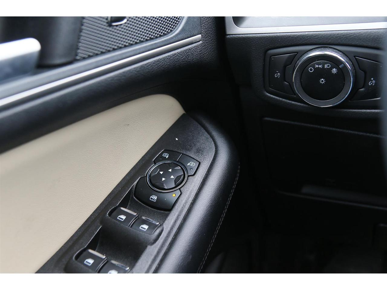2024 Ford Edge SEL -AWD | Panoramic Roof | Cold Weather Pkg | ActiveX Seating Material Photo