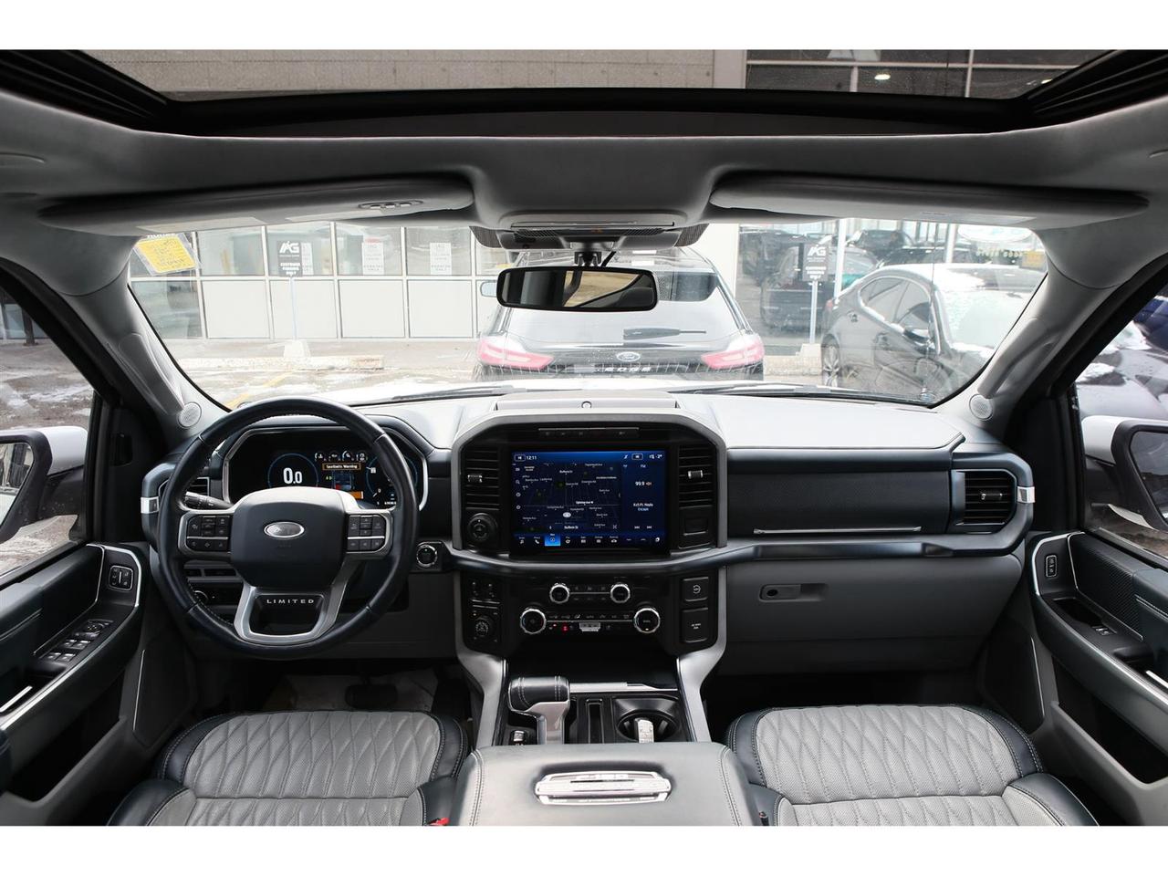 2023 Ford F-150 Limited 4X4 PowerBoost | 22 inch Whls | Pano Roof | 12 Inch Touch Screen | Photo