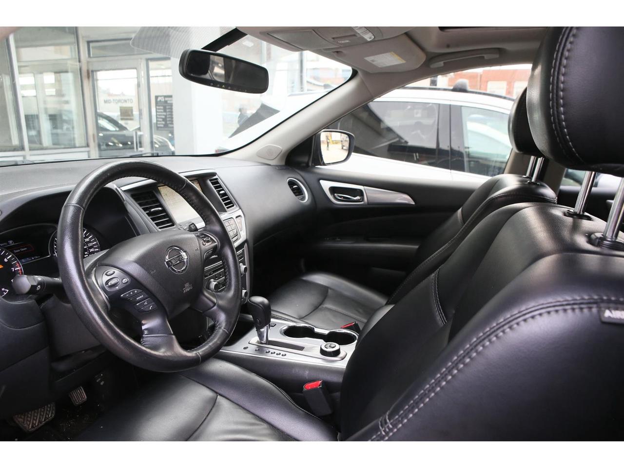 2020 Nissan Pathfinder SL 4WD Photo