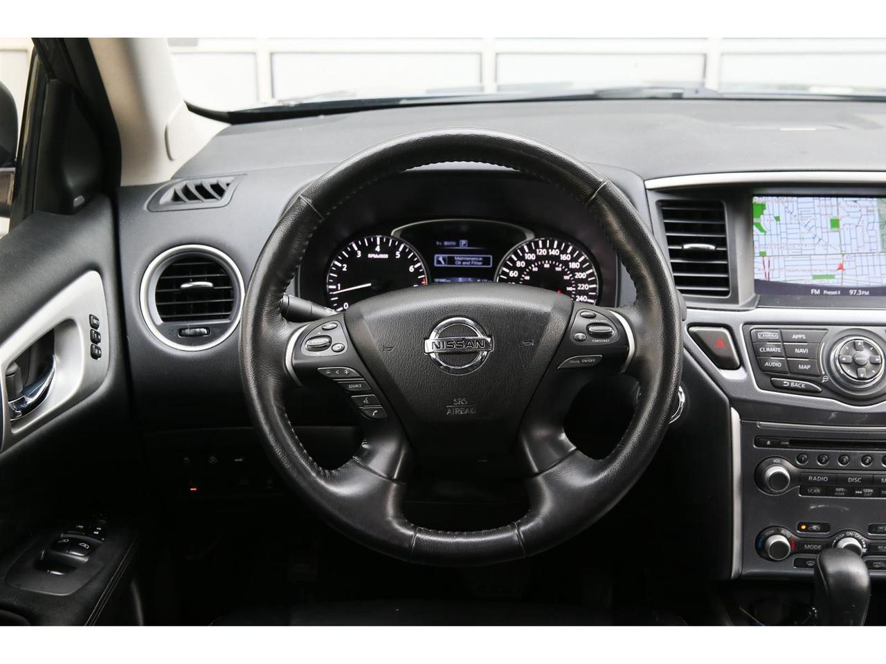2020 Nissan Pathfinder SL 4WD Photo