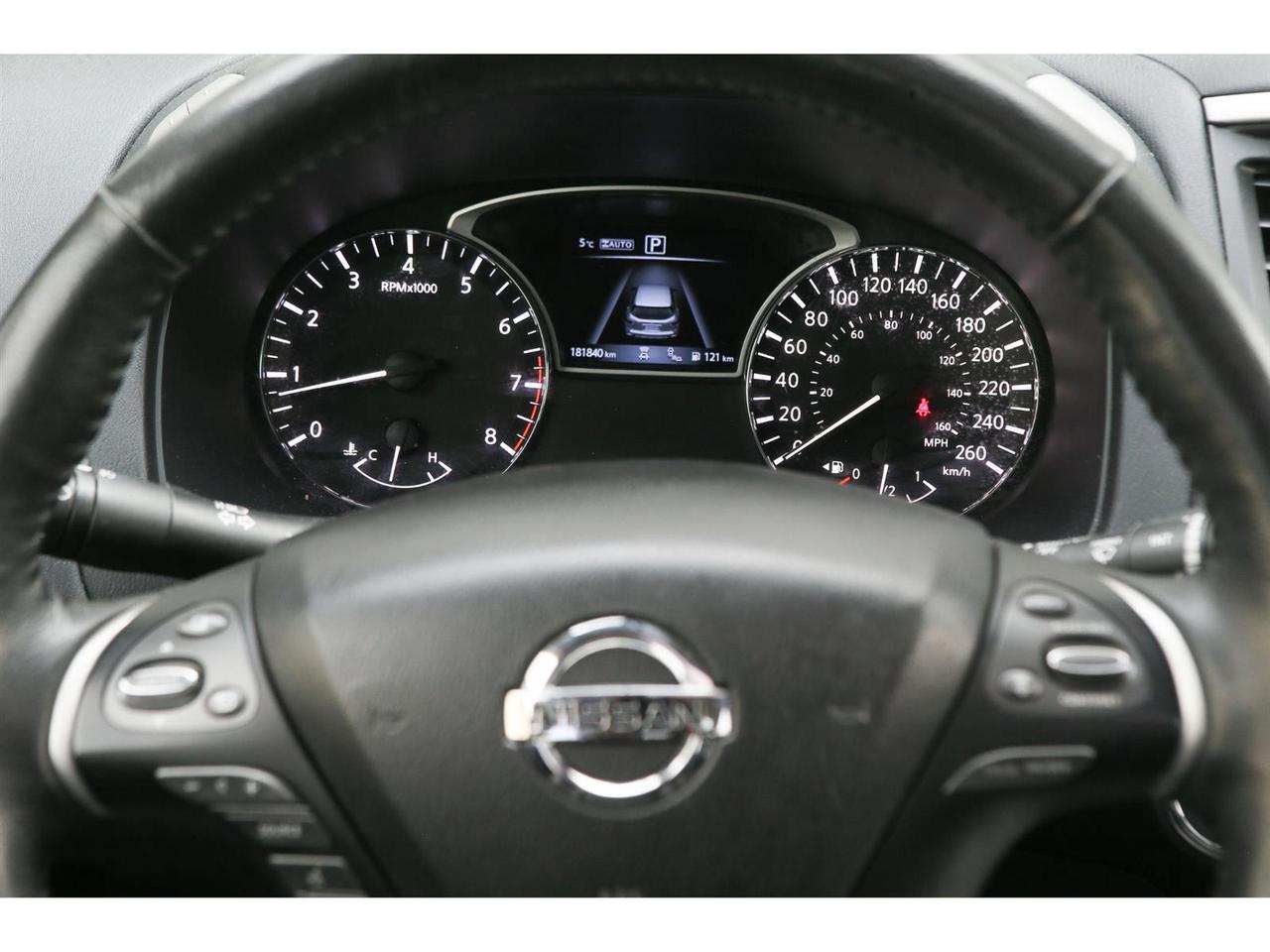 2020 Nissan Pathfinder SL 4WD Photo