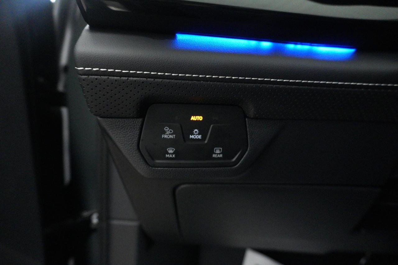 2025 Volkswagen Atlas Highline 4WD 6 PASS LEATHER NAVI SUNROOF Photo