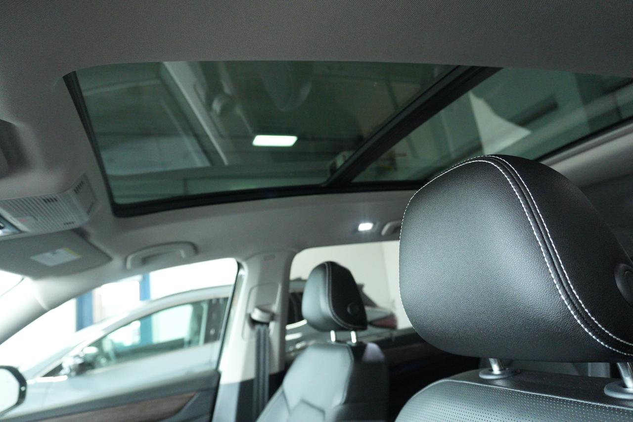 2025 Volkswagen Atlas Highline 4WD 6 PASS LEATHER NAVI SUNROOF Photo