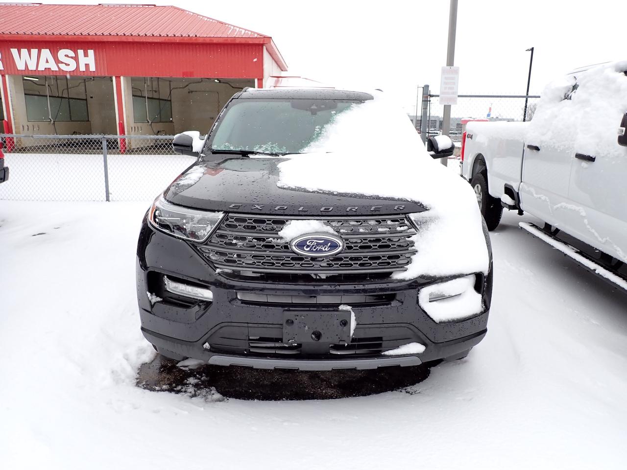 2024 Ford Explorer XLT 4WD Photo