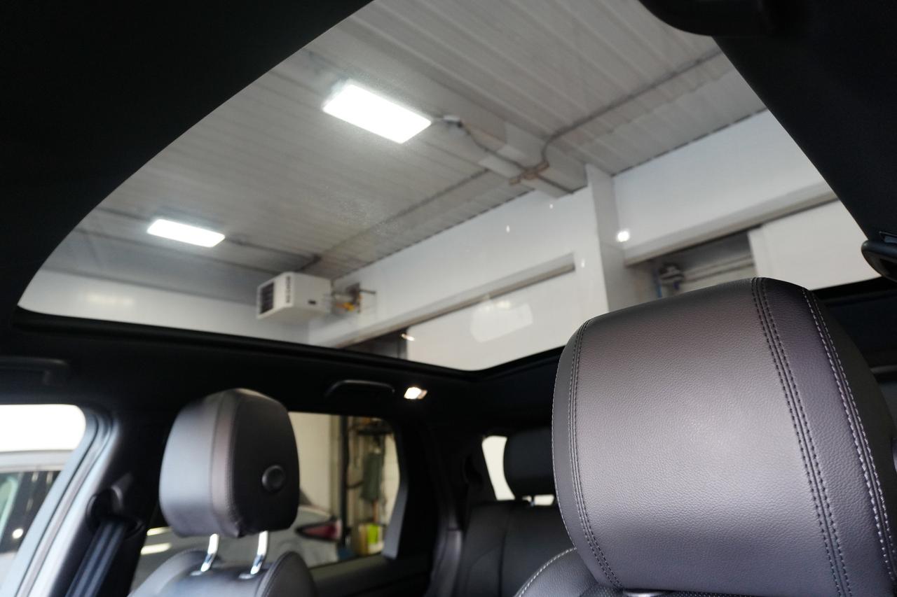 2024 Land Rover Discovery Sport Dynamic SE 4WD Photo