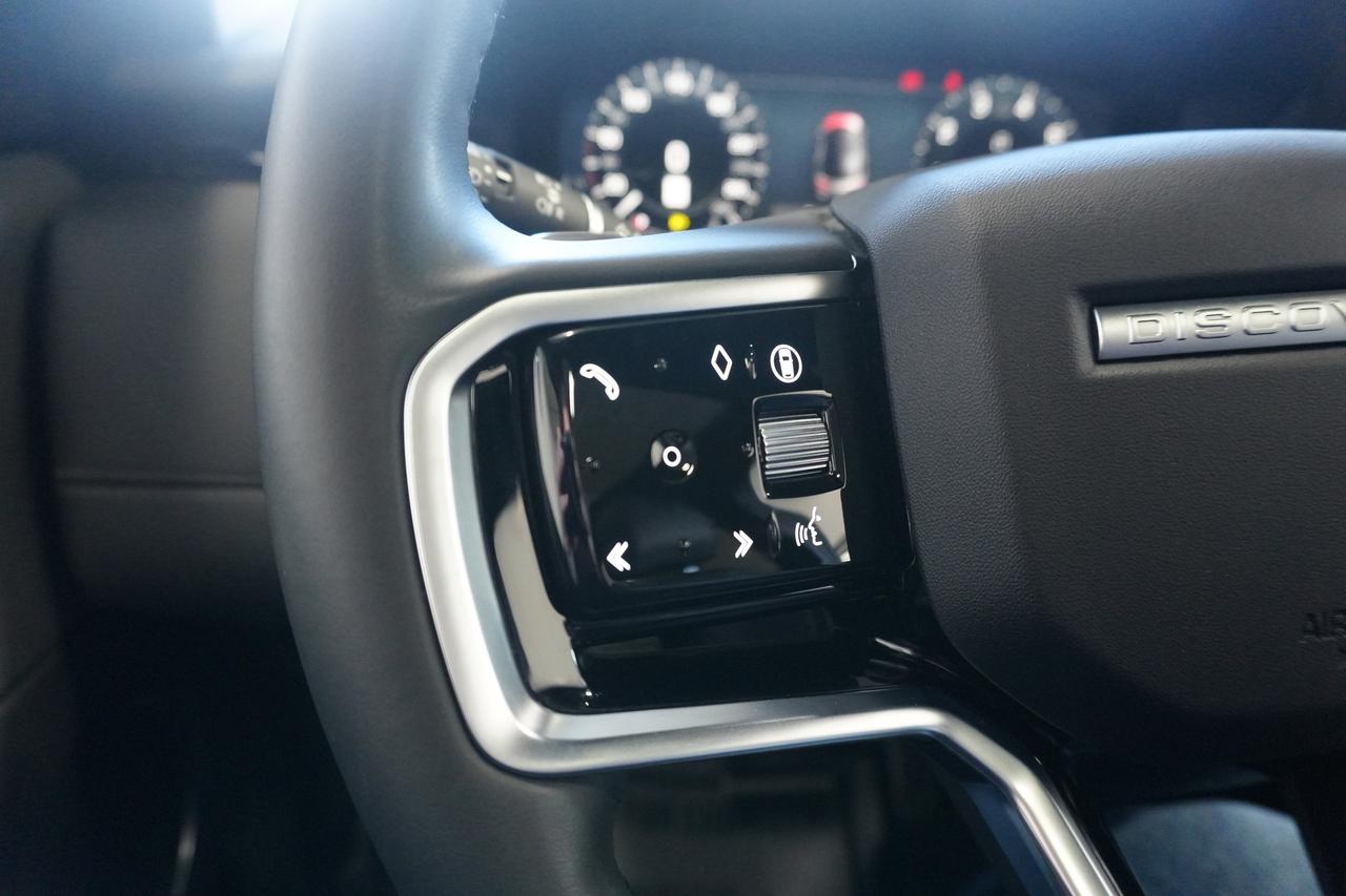 2024 Land Rover Discovery Sport Dynamic SE 4WD Photo