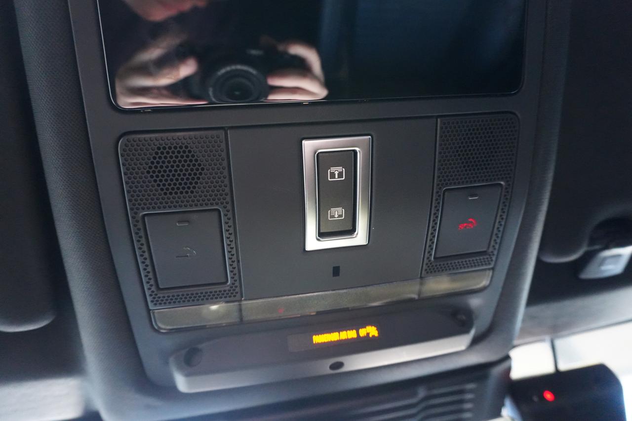 2024 Land Rover Discovery Sport Dynamic SE 4WD Photo