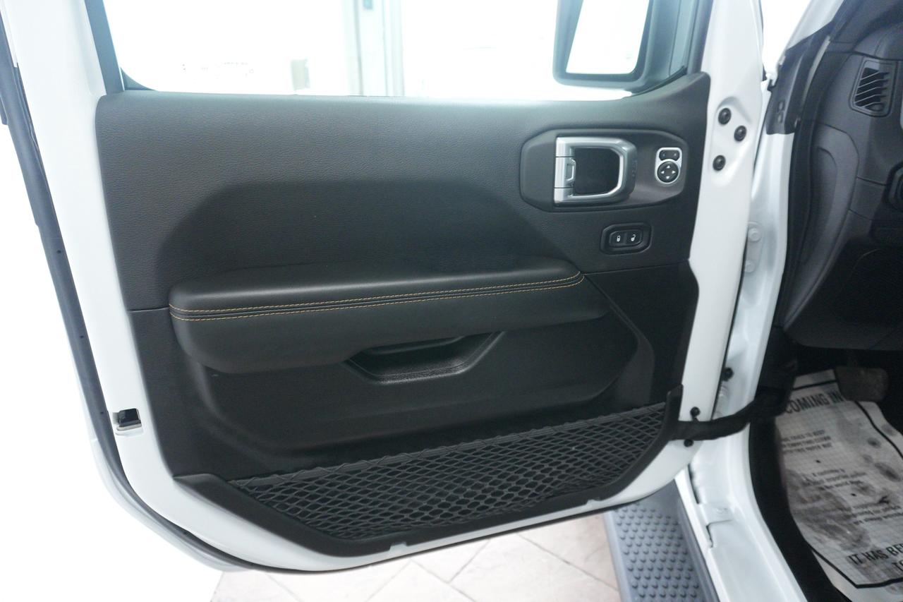 2024 Jeep Wrangler SAHARA 4DR 4X4 Photo3