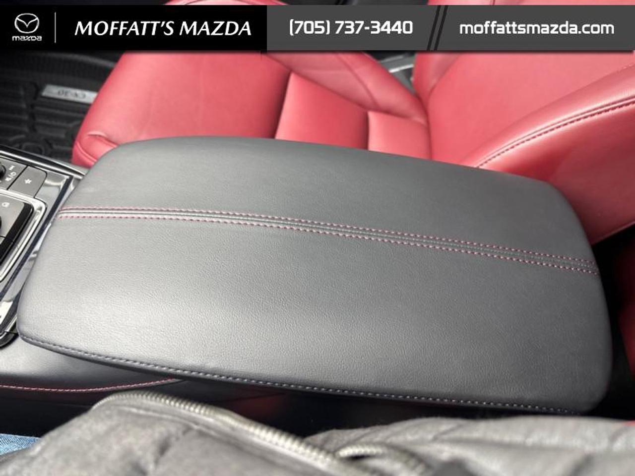 2023 Mazda CX-30 GT Photo