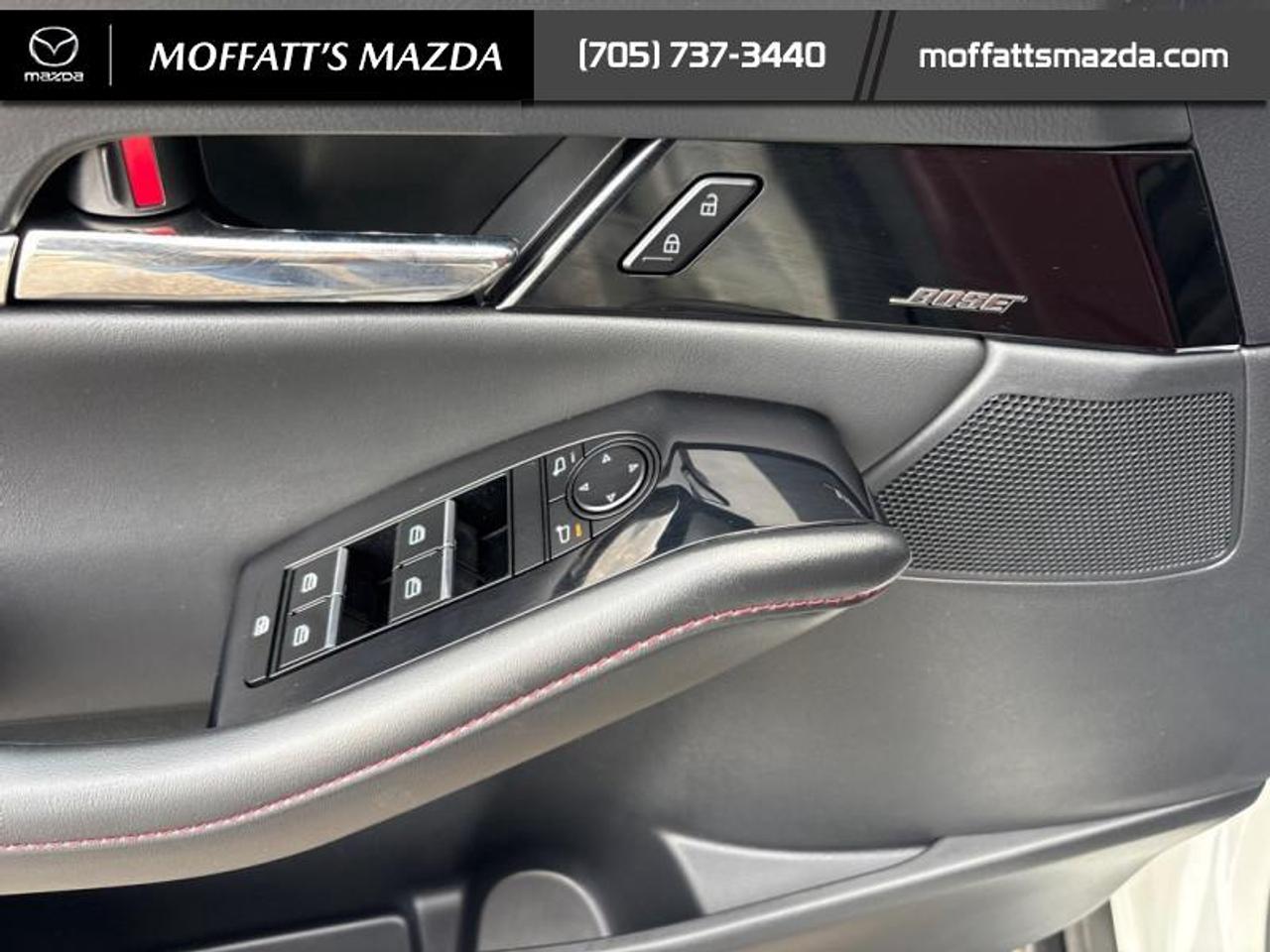 2023 Mazda CX-30 GT Photo