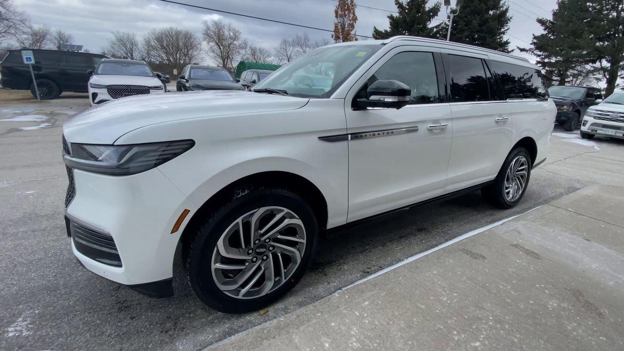 2026 Lincoln Navigator Reserve L Photo3