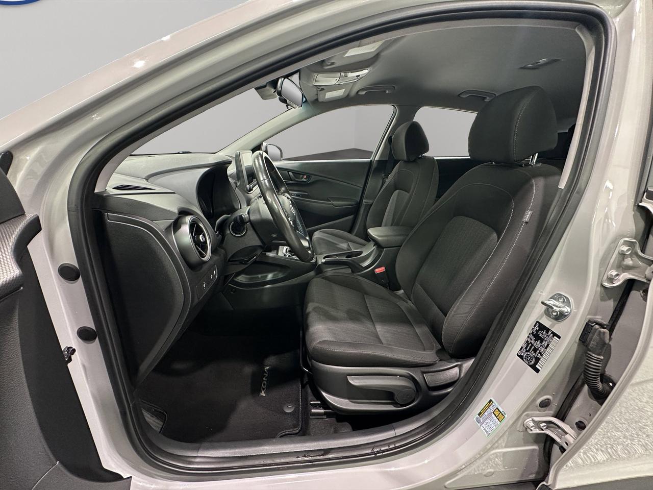 2023 Hyundai KONA Preferred | Reverse Cam | Heated Seats Photo