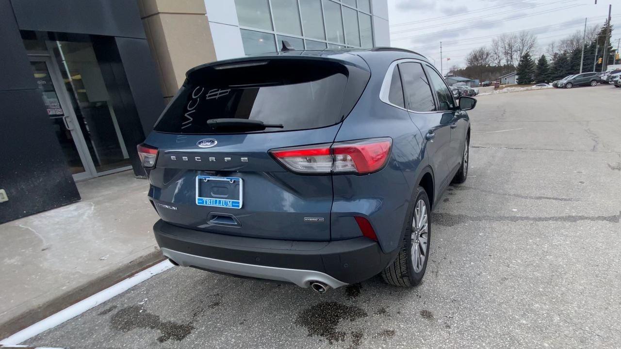 2020 Ford Escape Titanium Hybrid Photo
