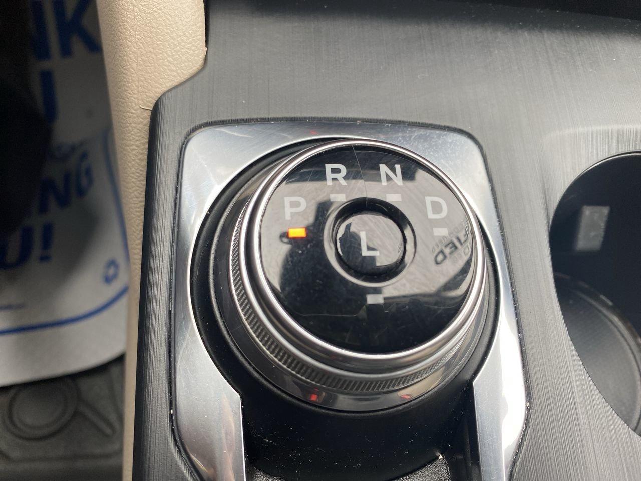 2020 Ford Escape Titanium Hybrid Photo