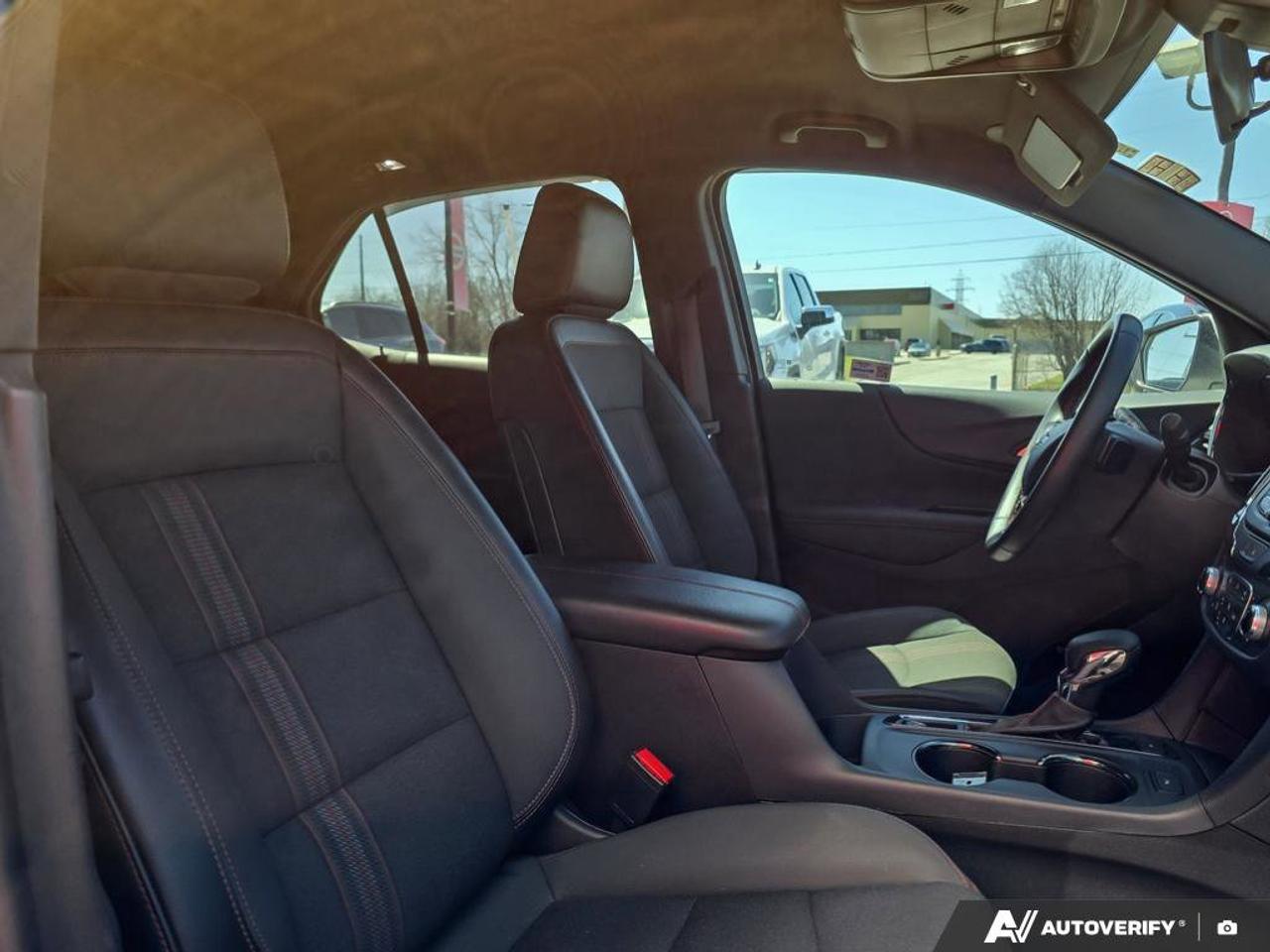 2024 Chevrolet Equinox RS AWD | Wireless Apple Car Play | Android Auto | Heated Seats | Photo