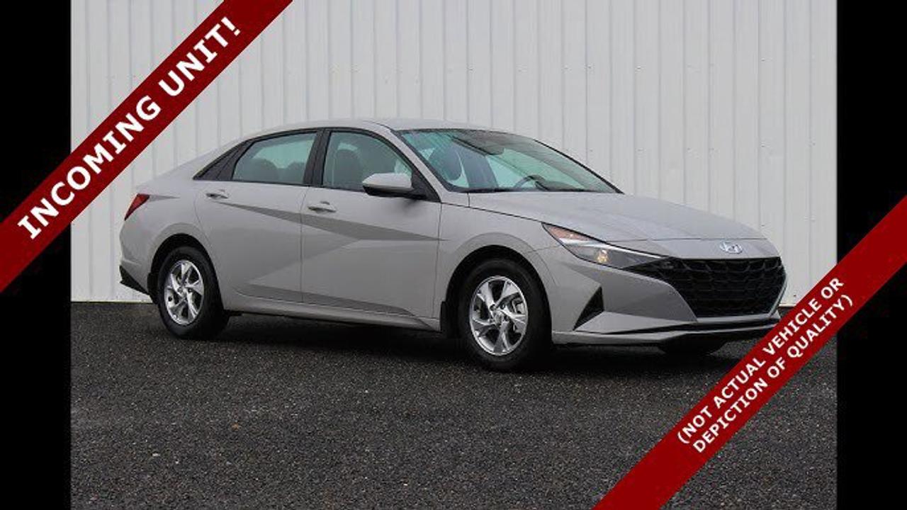 2023 Hyundai Elantra Essential Photo