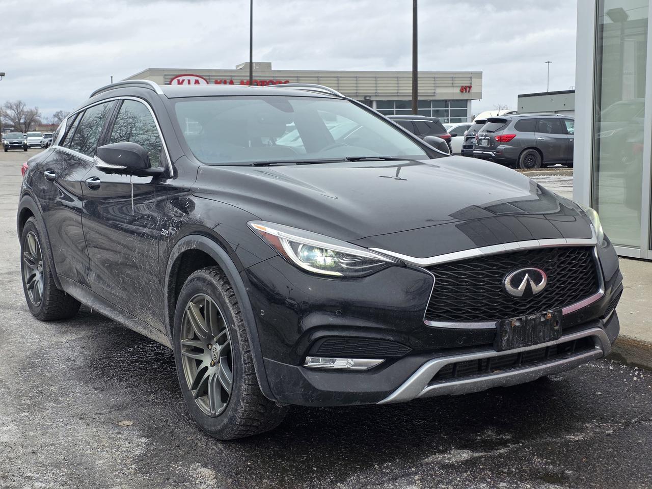 2018 Infiniti QX30  Photo