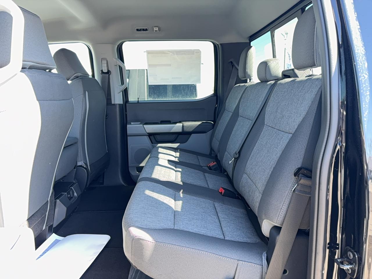 2026 Ford SuperDuty F-250® XL Photo2