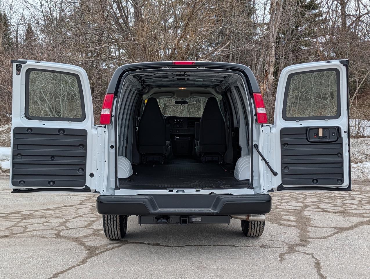 2026 GMC Savana Cargo Van  Photo