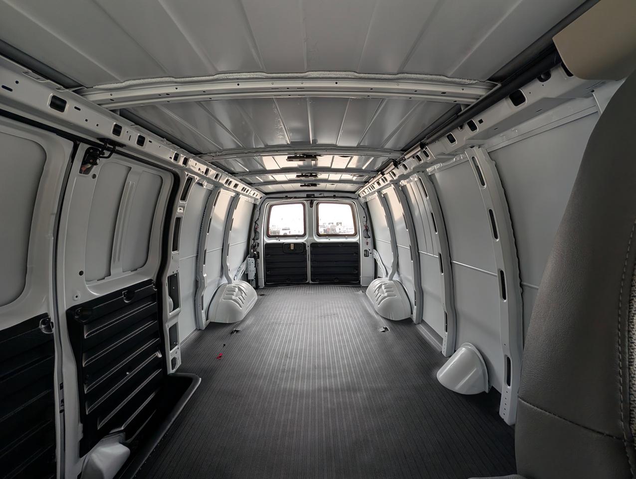2026 GMC Savana Cargo Van  Photo