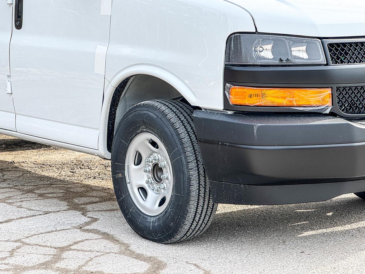 2026 Chevrolet Express Cargo Van 3500 RWD 155 Photo
