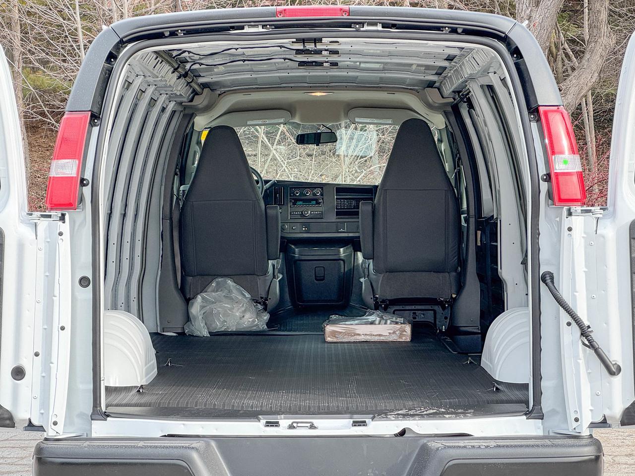 2026 Chevrolet Express Cargo Van 3500 RWD 155 Photo
