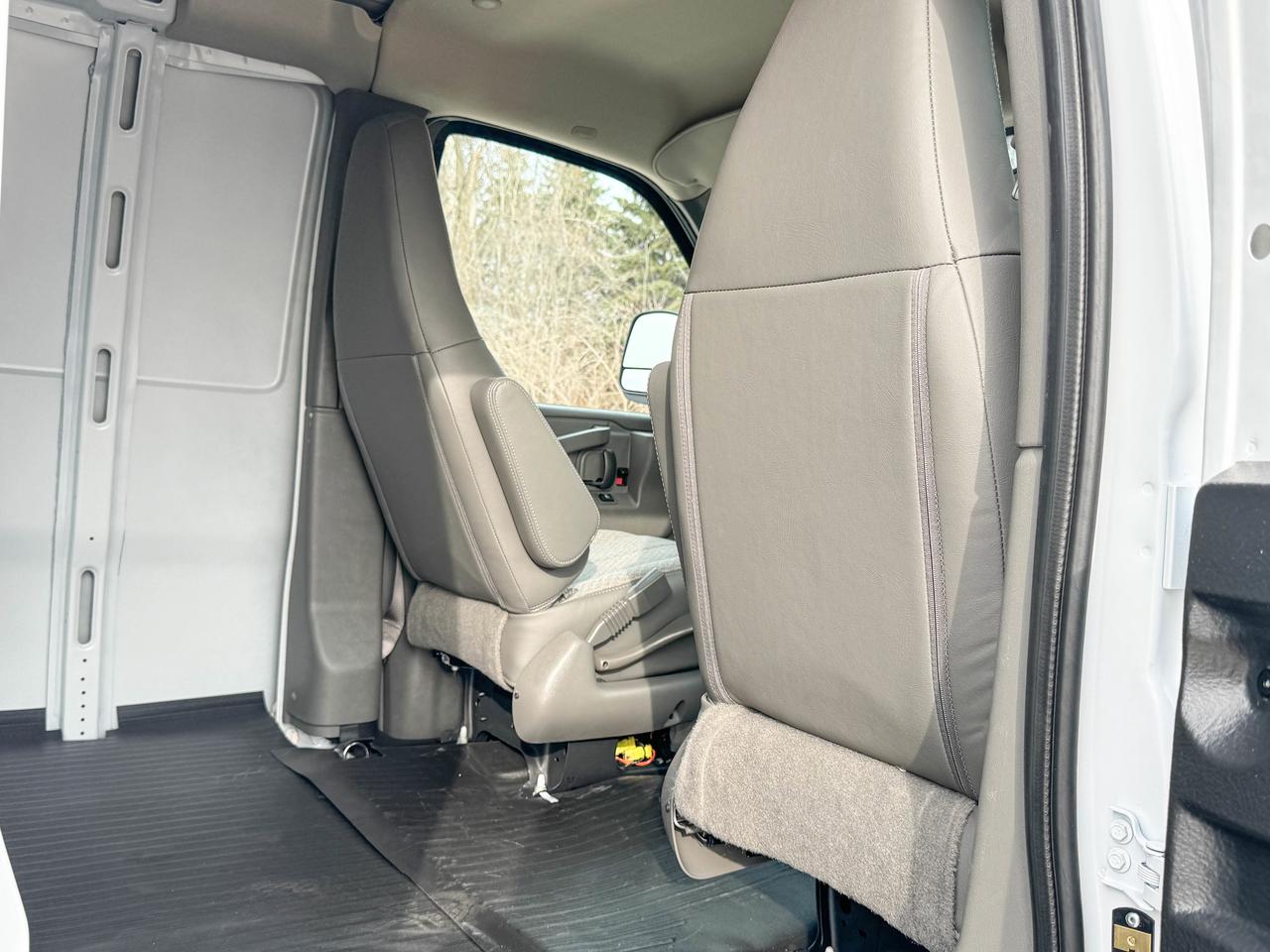 2026 Chevrolet Express Cargo Van 3500 RWD 155 Photo