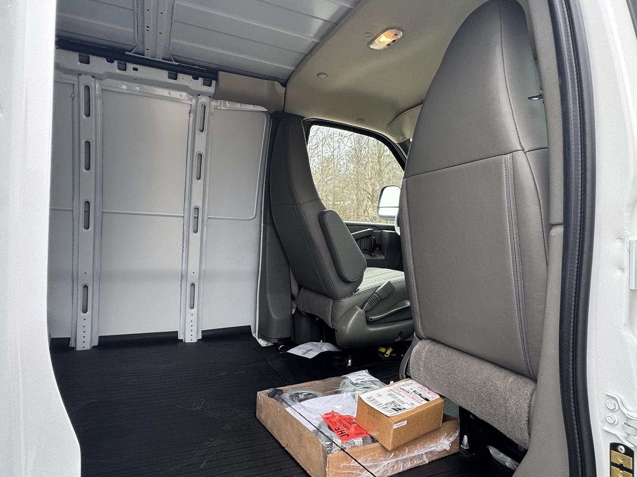2026 GMC Savana Cargo Van  Photo