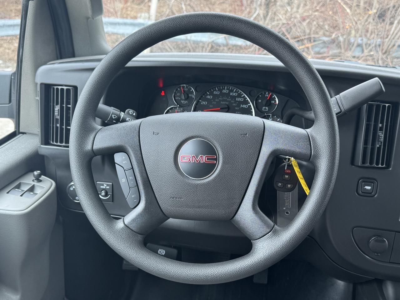 2026 GMC Savana Cargo Van  Photo