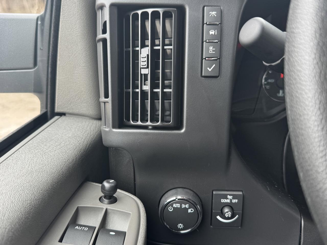 2026 GMC Savana Cargo Van  Photo
