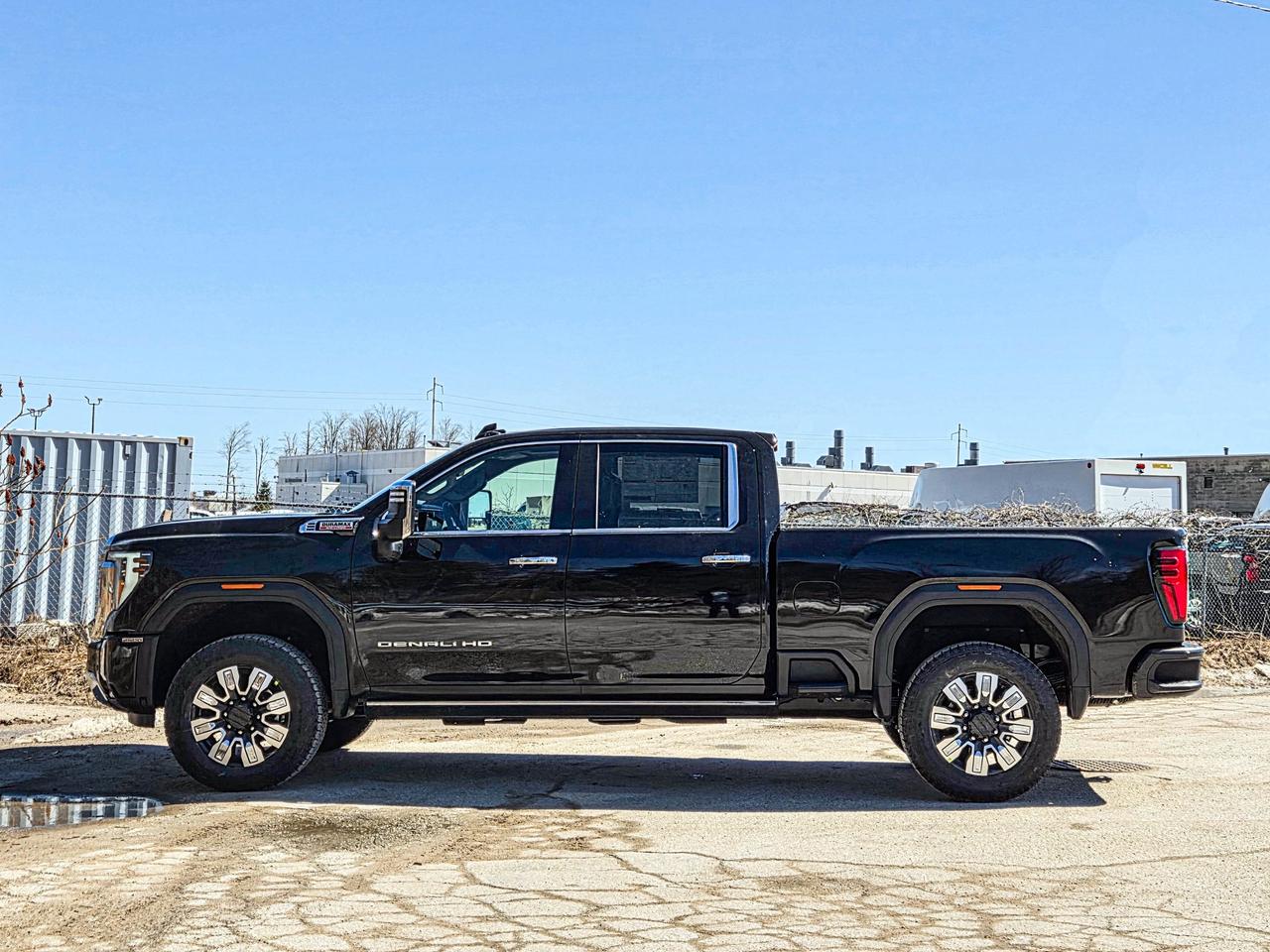 2026 GMC SIERRA 2500HD DENALI Photo