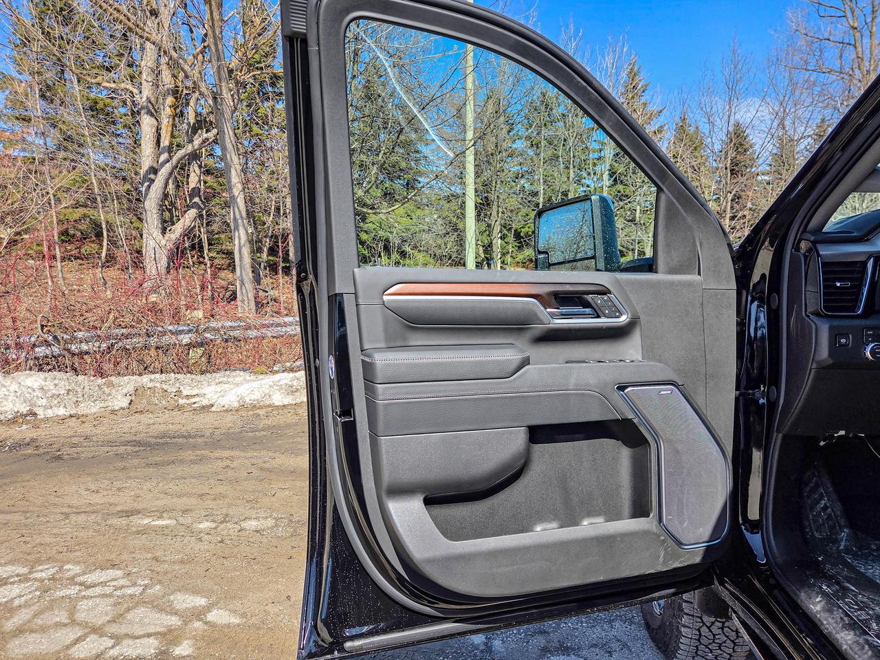 2026 GMC SIERRA 2500HD DENALI Photo