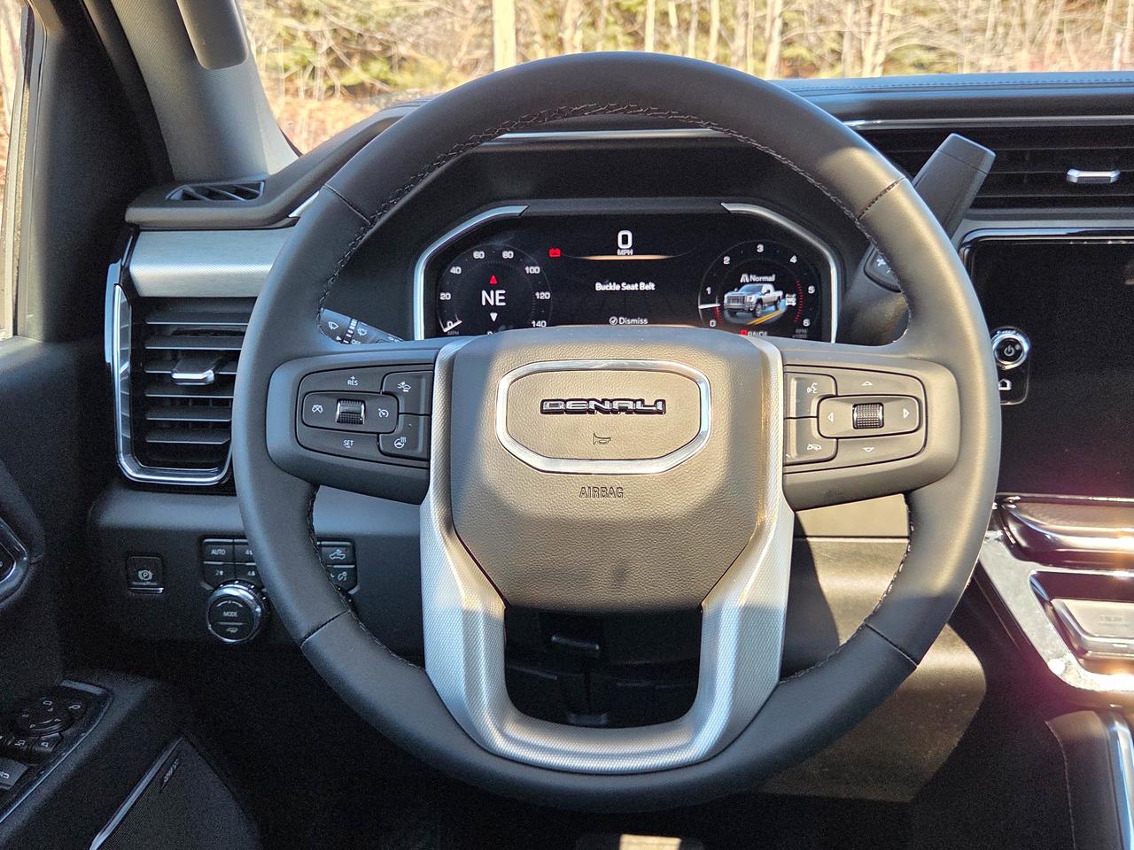 2026 GMC SIERRA 2500HD DENALI Photo