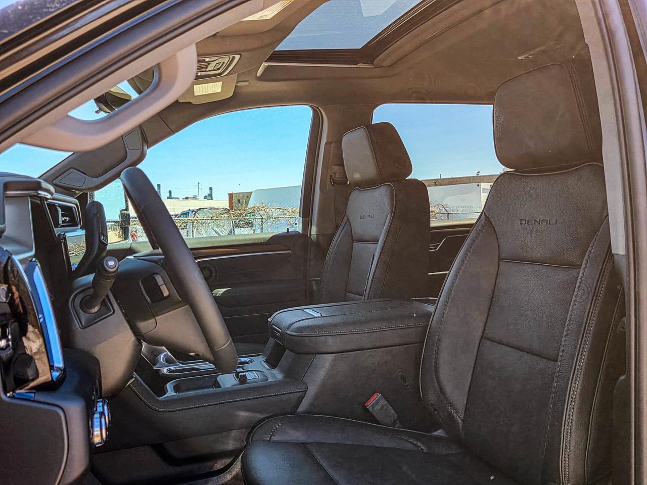 2026 GMC SIERRA 2500HD DENALI Photo
