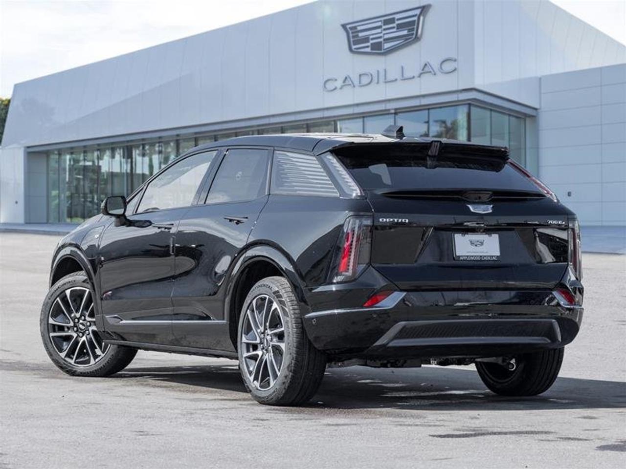 2026 Cadillac OPTIQ Sport Photo4